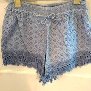 NWT HANDMADE IN ITALY SHORTS IN SIZE SMALL BLUE